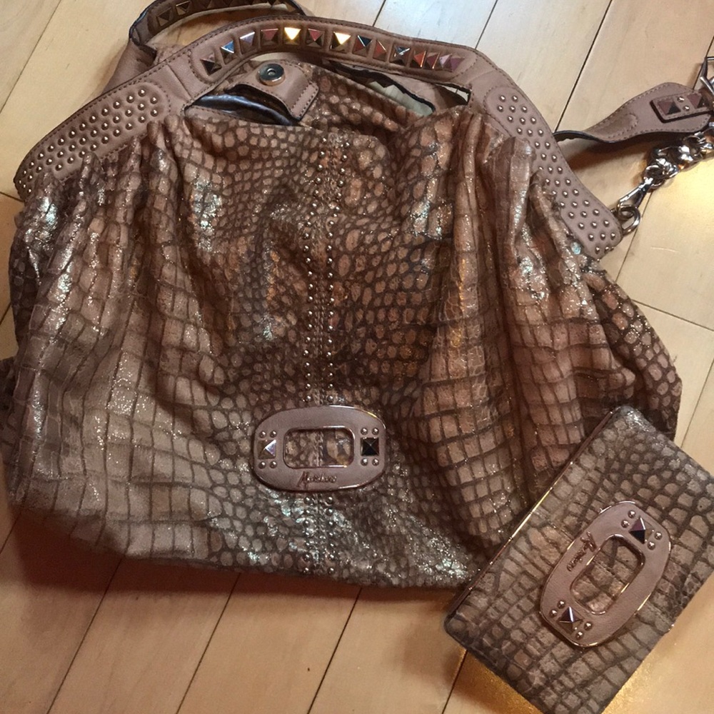 Purse and wallet